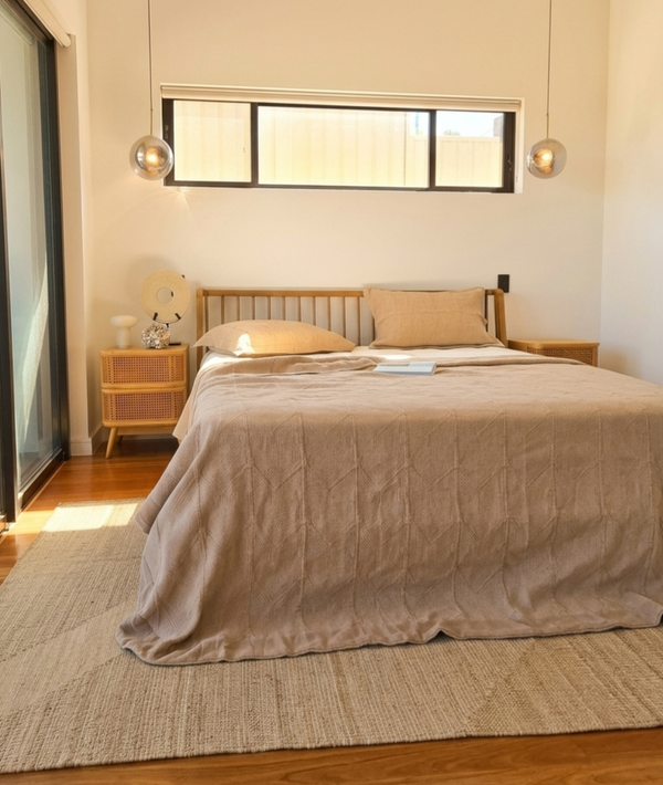 Sahara Linen Cotton Quilted Bed Cover Massive Blanket Coverlet Set 240cm x 260cm +2 Pillowcases - Oatmeal