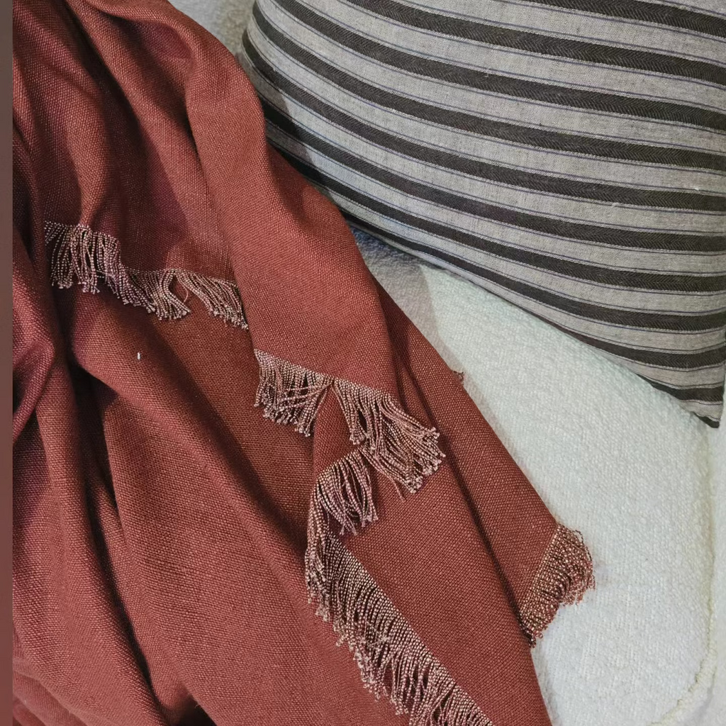 Rhea Linen Fringe Massive Throw 140x230cm  - Chilli Pepper