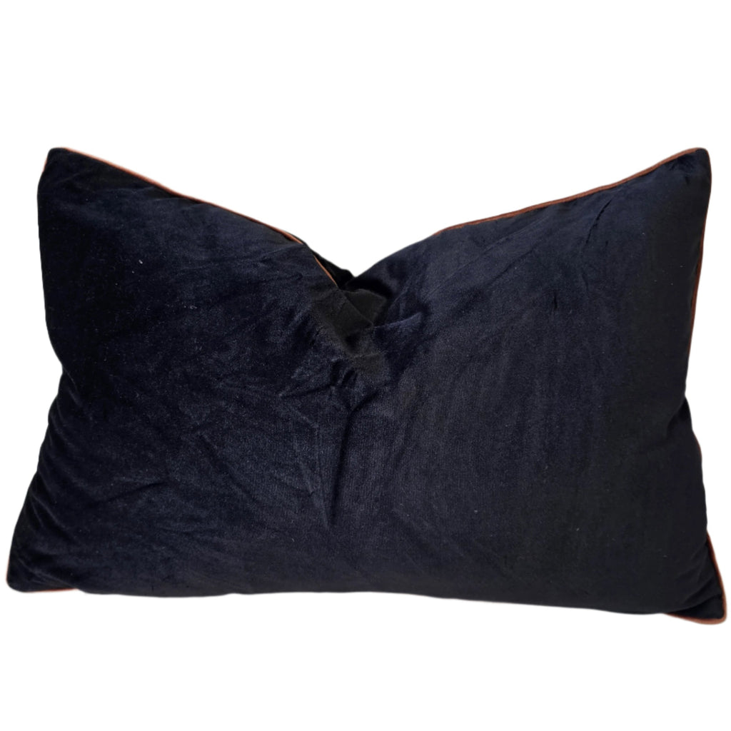 The Boulevard Luxe Velvet 40x60cm - Black with Rust Piping