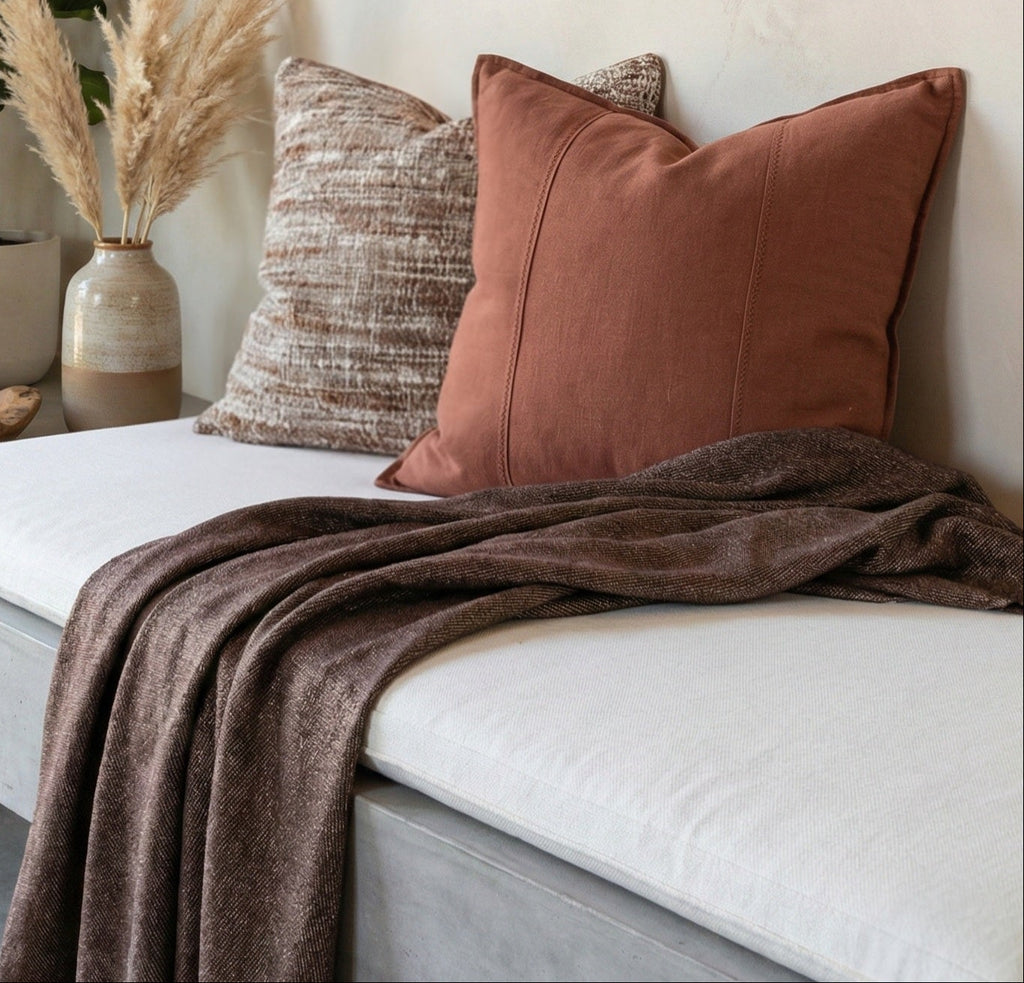 Riley Massive Throw 150x230cm - Muse Chocolate