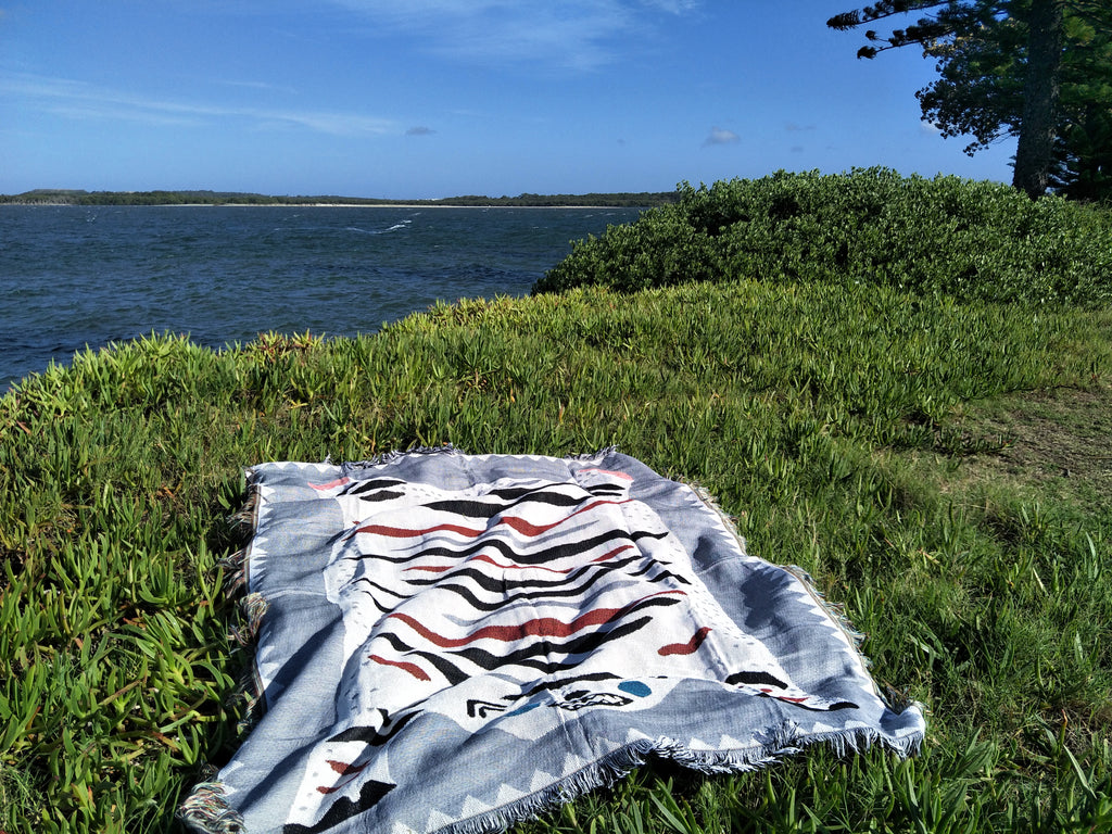 Woven Tapestry Picnic Rug Beach Blanket- White Tiger
