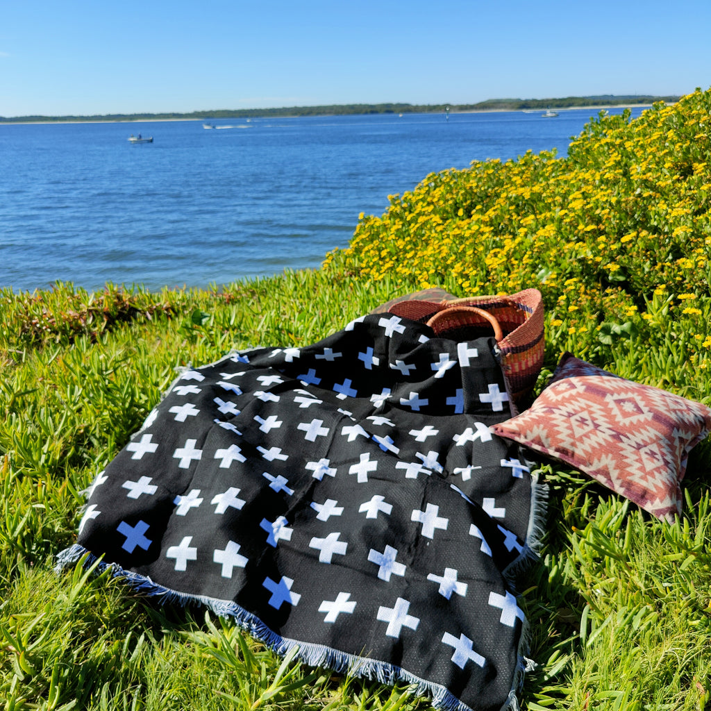 Woven Tapestry Picnic Rug Beach Blanket- Nordic Cross